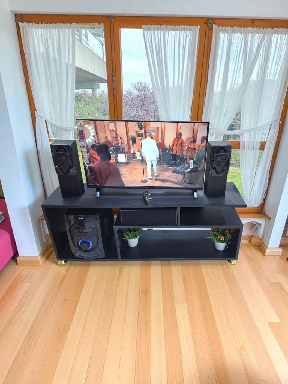 Mexico 55" Modern TV Stand (Black) 1 Mexico 55″ Modern TV Stand (Black)